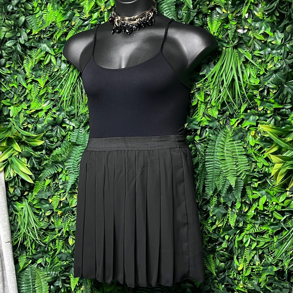 See You Monday Skirt‎ XL Black Pleated Mini Elastic Waist Chiffon Lined 3678
